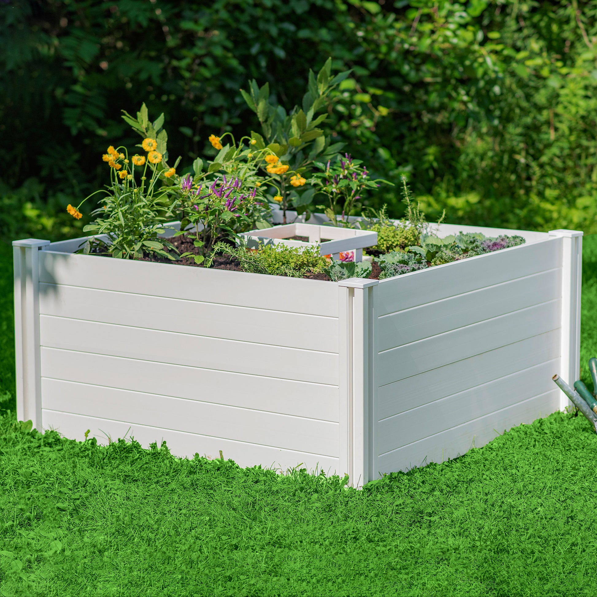 Vita Keyhole 4' X 4' Composting Garden Bed